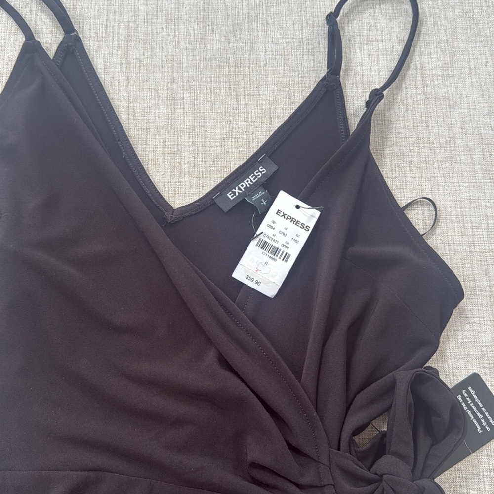 Express‎ Tie Waist Wrap Surplice Black Romper Shorts Playsuit Size Small NEW - Picture 6 of 12